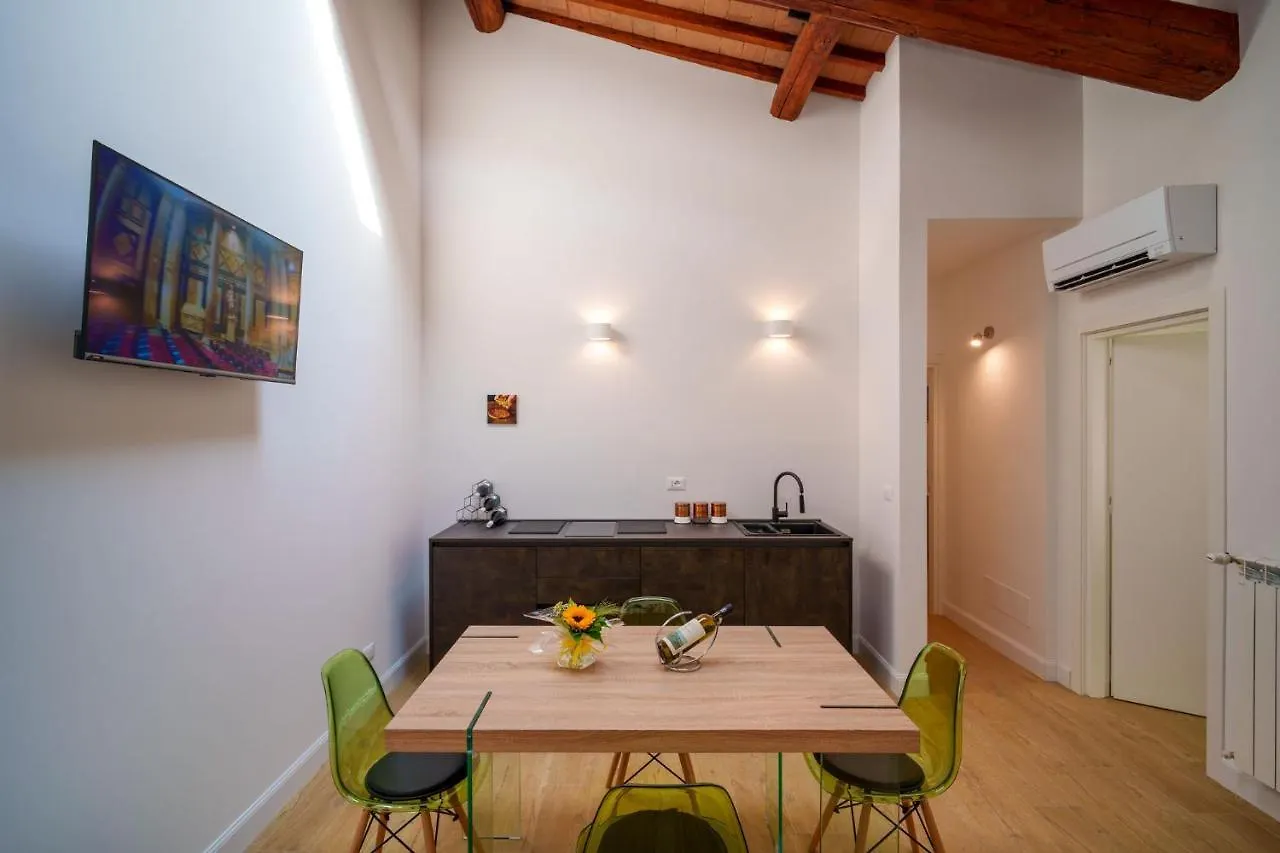 Giotto Apartment Florence Italy