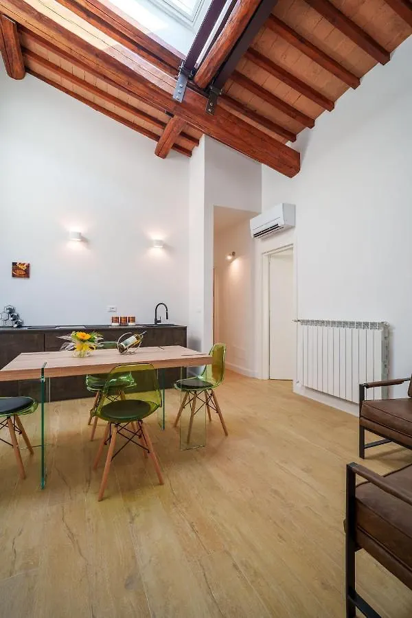 Giotto Apartment Florence 0*,